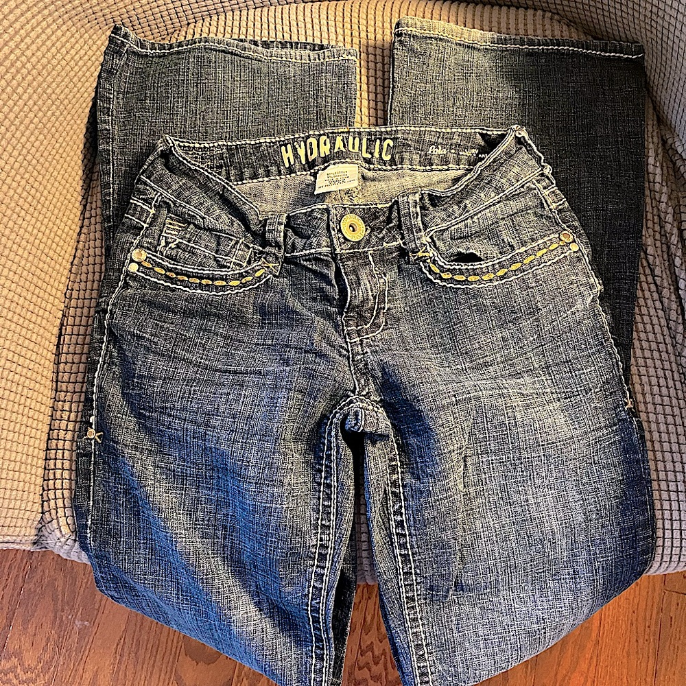 Hydraulic Low-Rise Boot Flare Jeans, Size 3/4